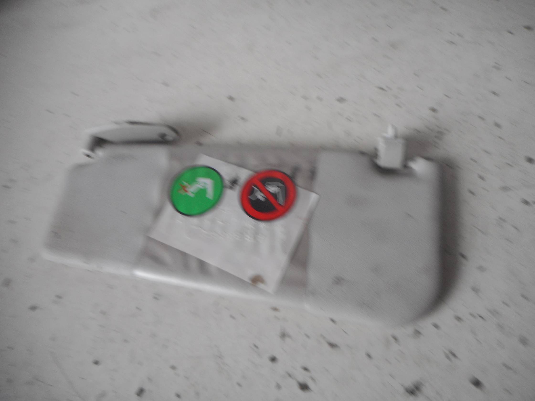 Aletta parasole parabrezza dx.